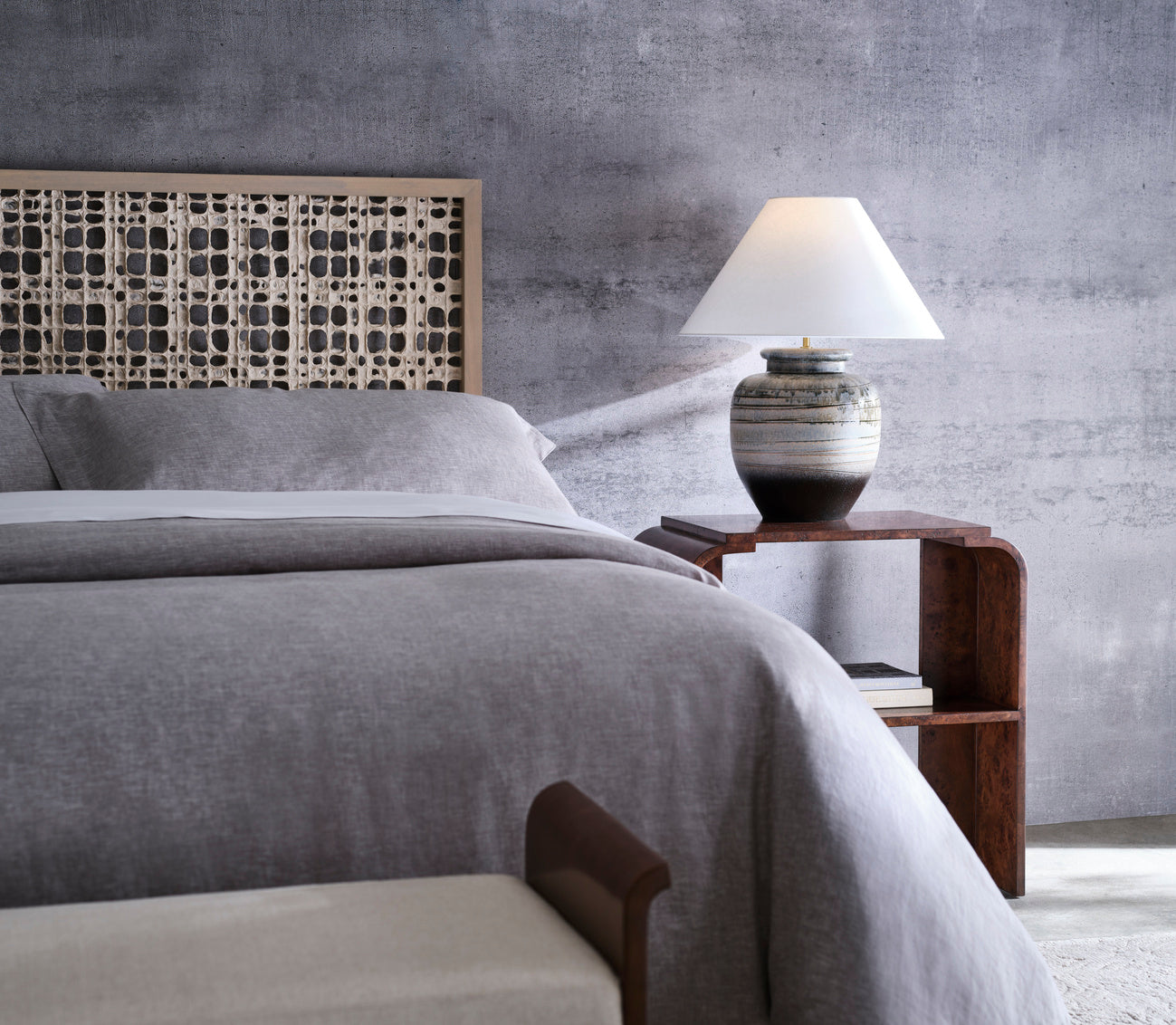 Ayaka Table Lamp